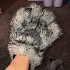 something special Accessories - WOLF 🐺 FURRY PAWS SCARF GLOVES COMBO something special Accessories - WOLF 🐺 FURRY PAWS SCARF GLOVES COMBO